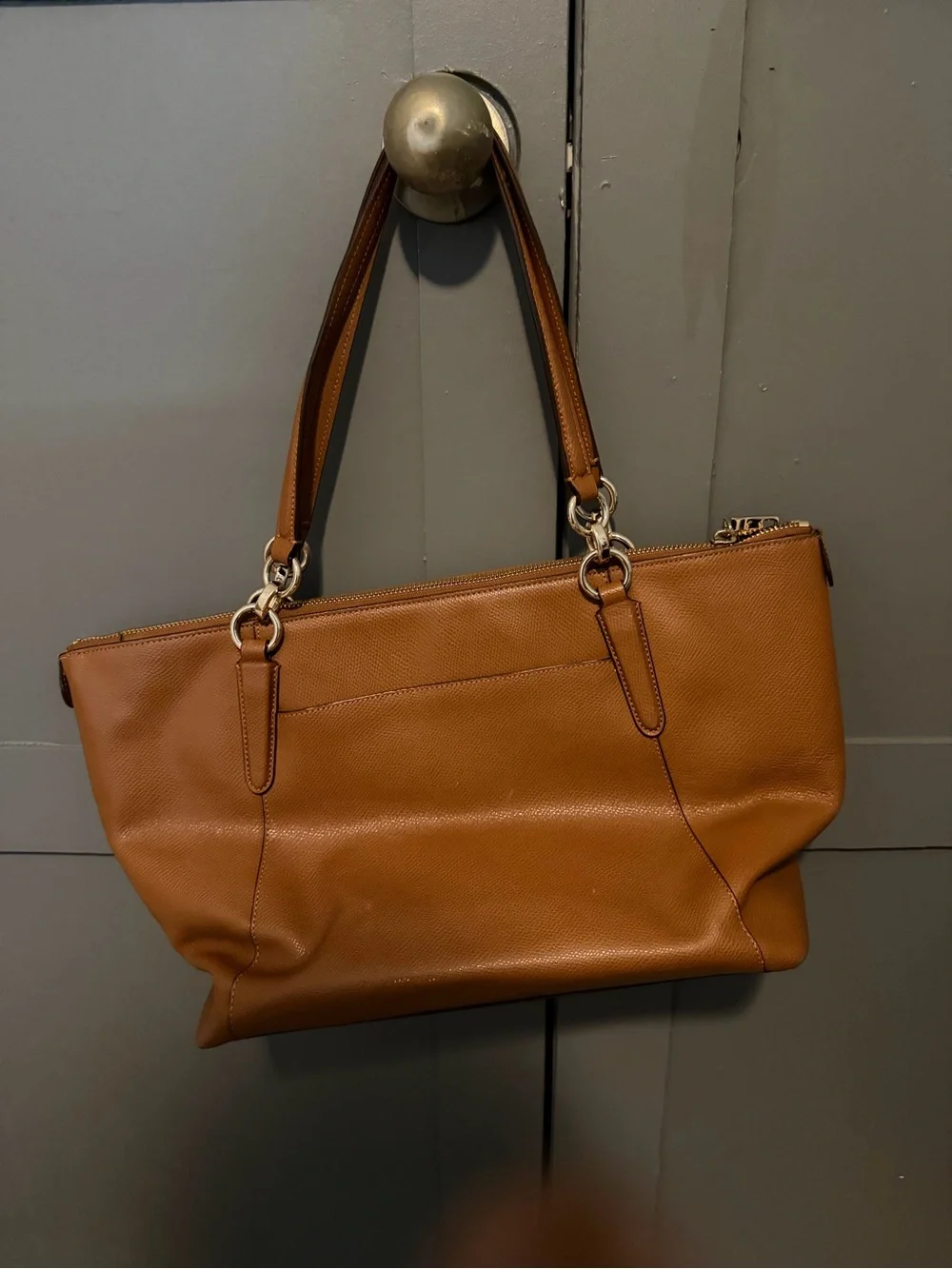 Coach Tan Pebbled Leather Tote with Gold Hardware - Picture 2 of 8
